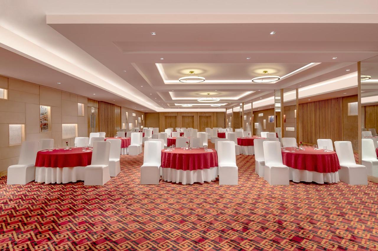 Country Inn & Suites By Radisson Chandigarh Zirakpur Екстериор снимка