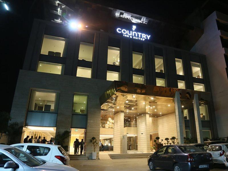 Country Inn & Suites By Radisson Chandigarh Zirakpur Екстериор снимка