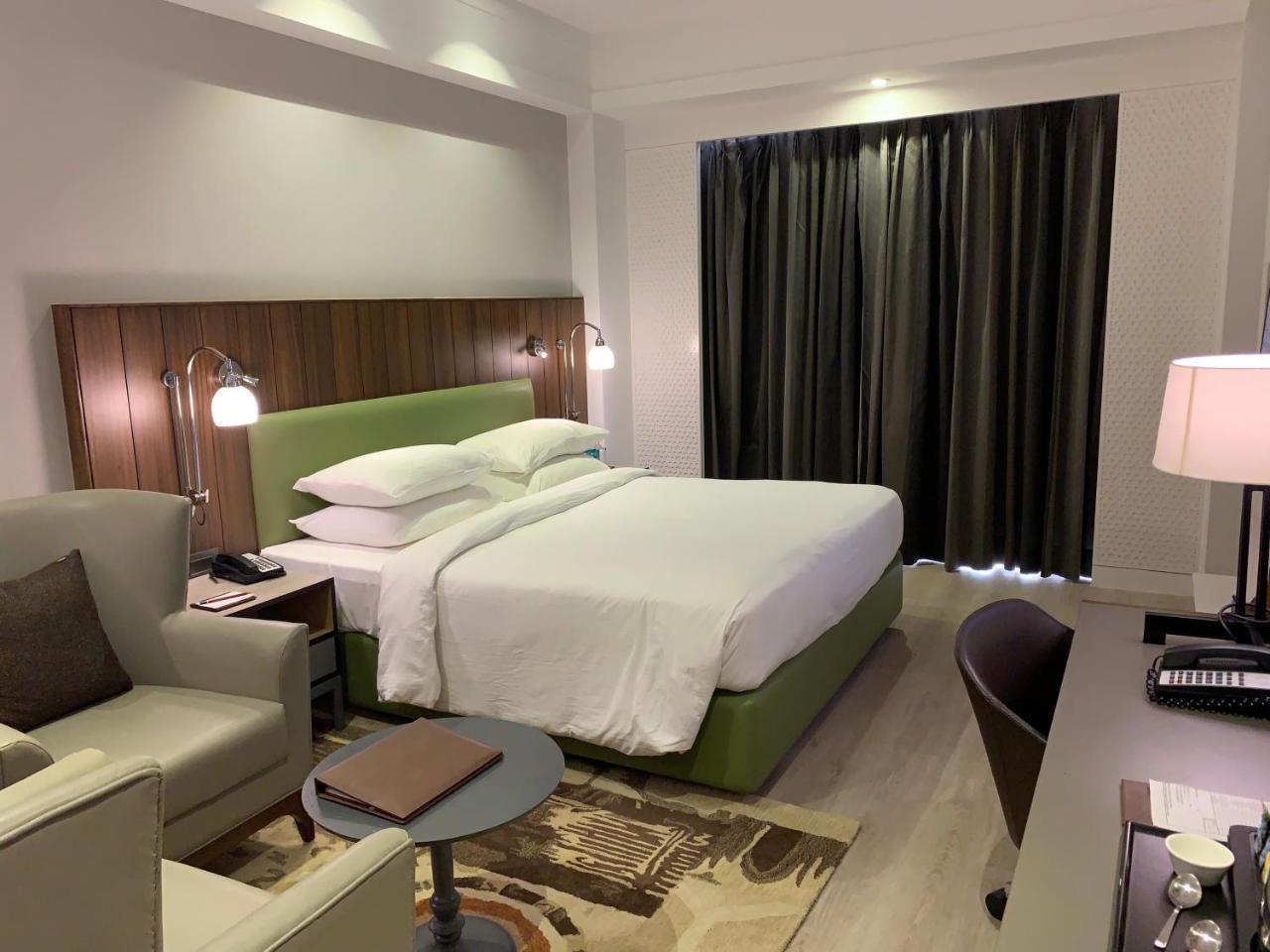 Country Inn & Suites By Radisson Chandigarh Zirakpur Екстериор снимка